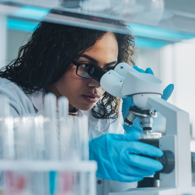 Crohn et Colite Canada investit 1,5 million de dollars dans la recherche sur les MII et les soins futurs  